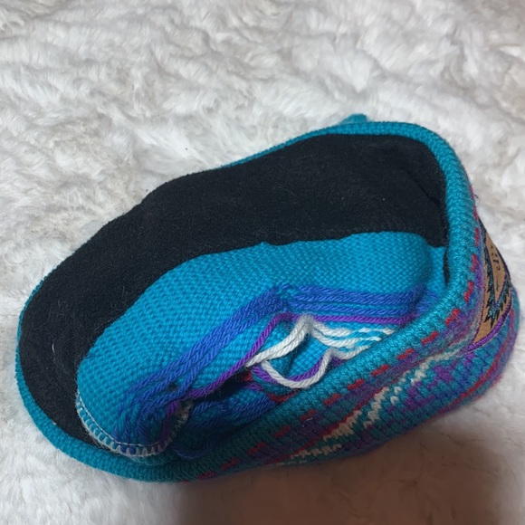 Vintage looking Merkley headgear wool toque - Picture 3 of 9